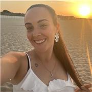 Profesora titulada en inglés. Más de 5 años de experiencia.